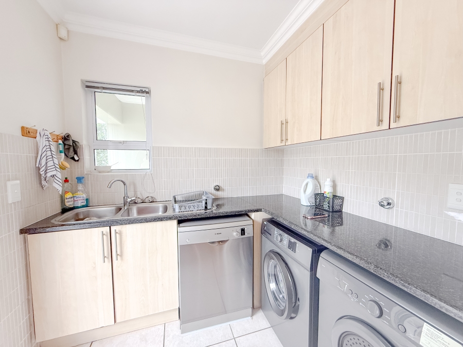 To Let 3 Bedroom Property for Rent in Keurbooms River Western Cape
